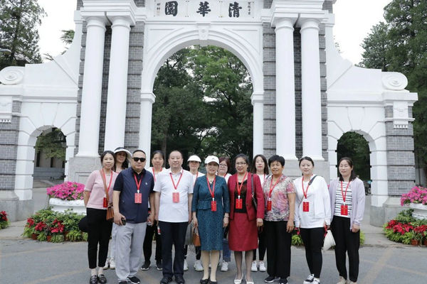 懷柔鎮組織人大代表到清華大學參觀學習