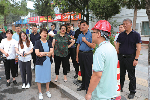 02 彭麗霞主任帶隊調研代表議案建議辦理情況.jpg