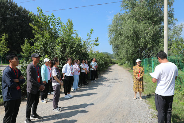 2懷柔區(qū)懷柔鎮(zhèn)人大組織代表開(kāi)展視察活動(dòng).JPG